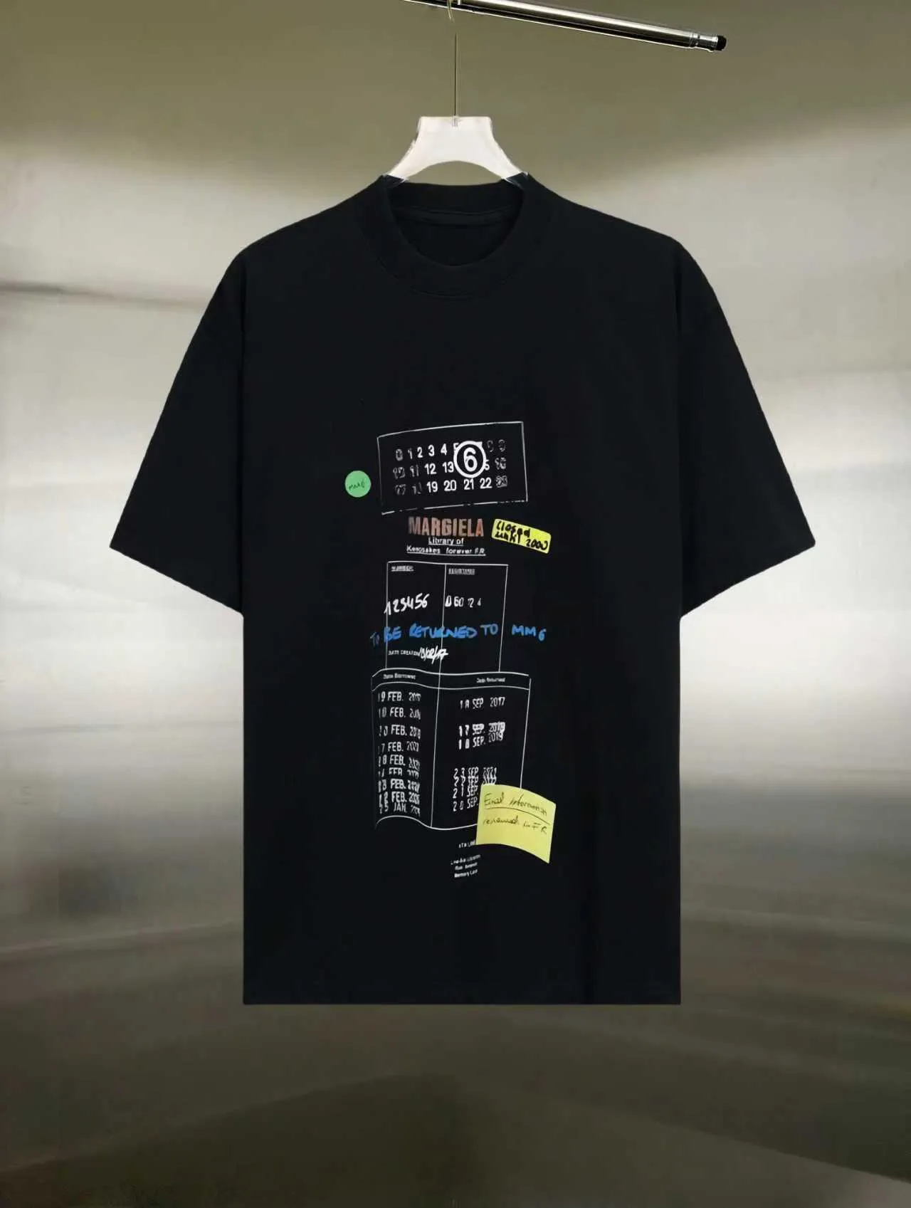 ：MM 6 T ：300 100% ：320 ： ：White Black Size：S M L XL XXL Same Style